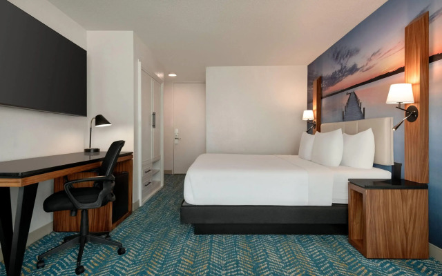 Fort Pontchartrain Detroit, a Wyndham Hotel