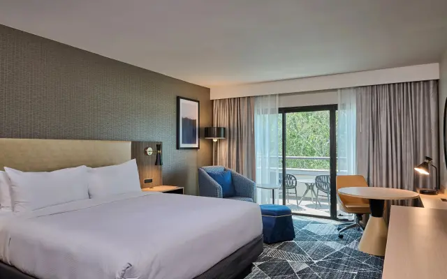 Doubletree by Hilton Newark - Fremont