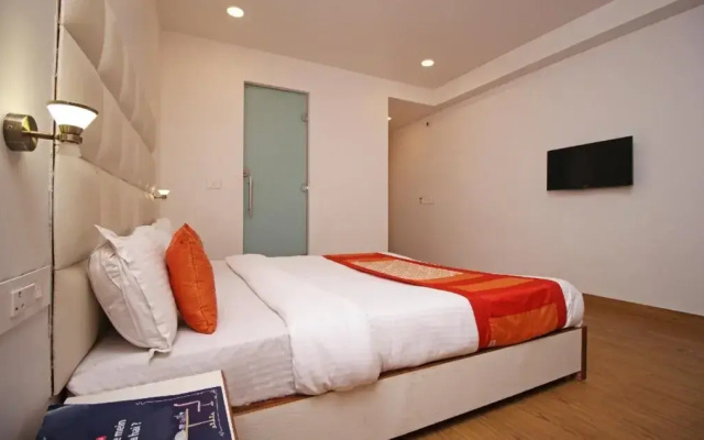 Chanson Hotels By OYO Rooms