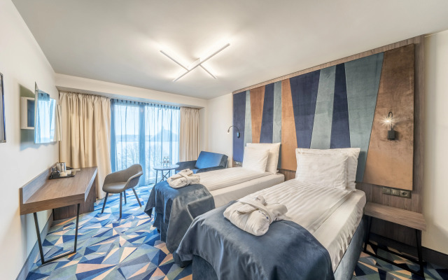 Отель Wellton Riverside Spa 
