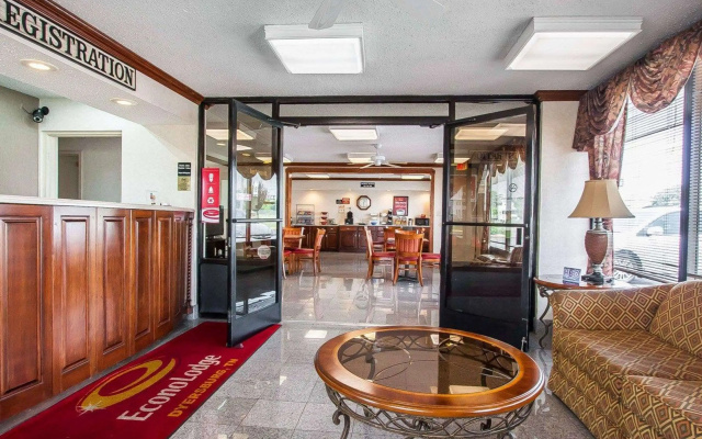 Econo Lodge Dyersburg I-155