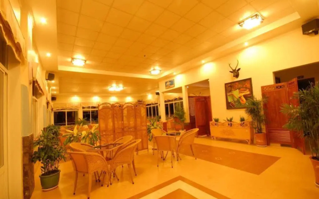 My Le Hotel