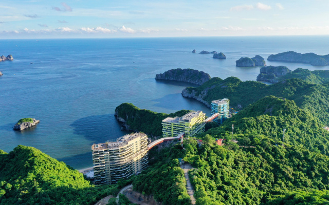 Курортный отель Wyndham Grand Flamingo Cat Ba Resort