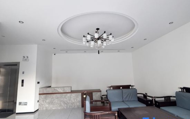 Ruili Jianxing Smart Apartment
