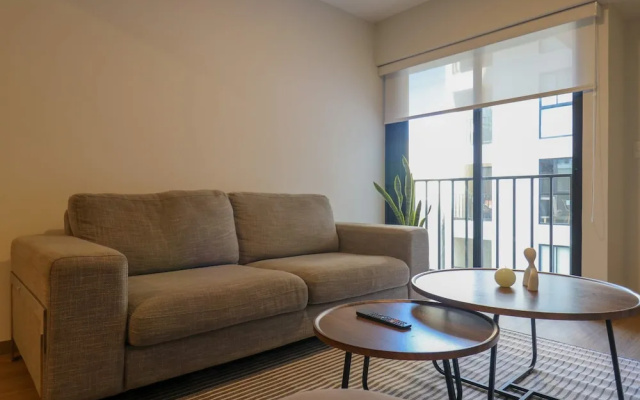 w Trendy Cozy 2BR w Balcony in Miraflores