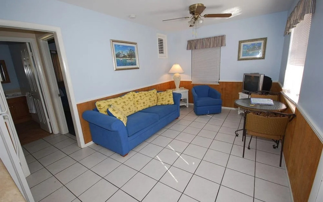 Banana Bay Club Beachside Villas