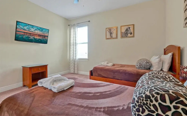 261 Lasso Drive 6bed