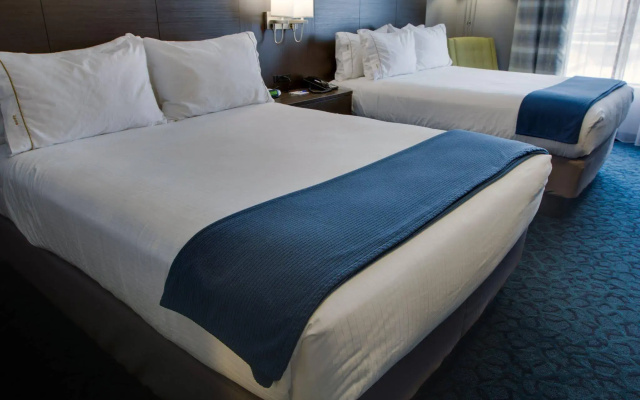 Holiday Inn Express & Suites Sidney by IHG