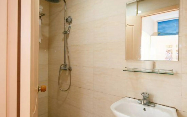 Gulou Holiday Inn