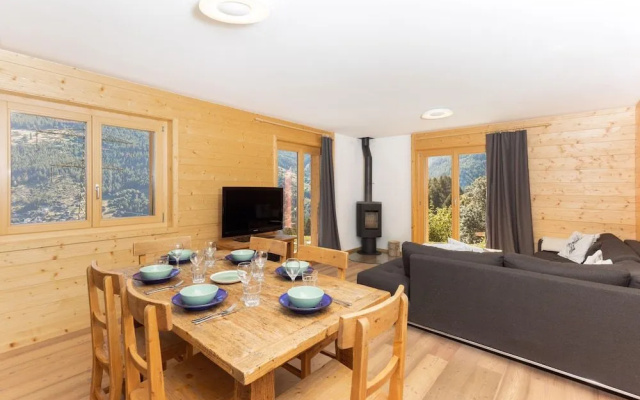 Chalet Le Cerf New Build Stylish Stay