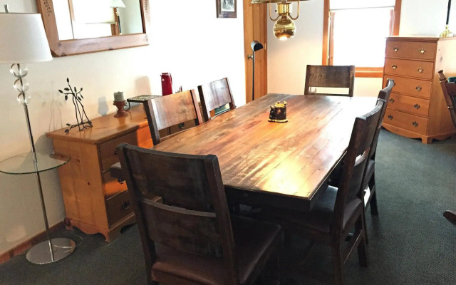 Woodrun Place
