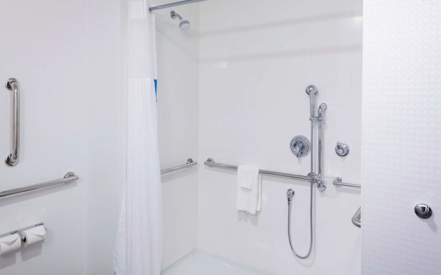 Hampton Inn & Suites Chicago-Burr Ridge