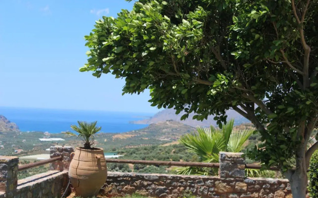 Athanasia Holiday House