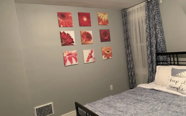Pontiac Guest House