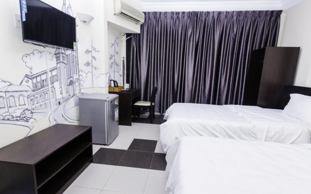 Honey House Hotel