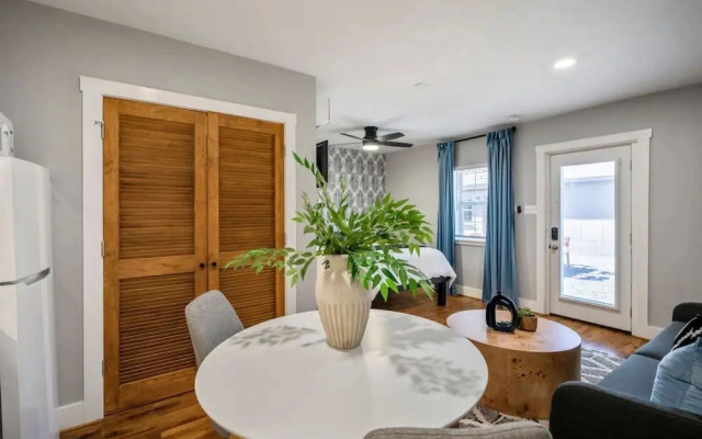 Gated Studio Near Downtown Houston and NRG