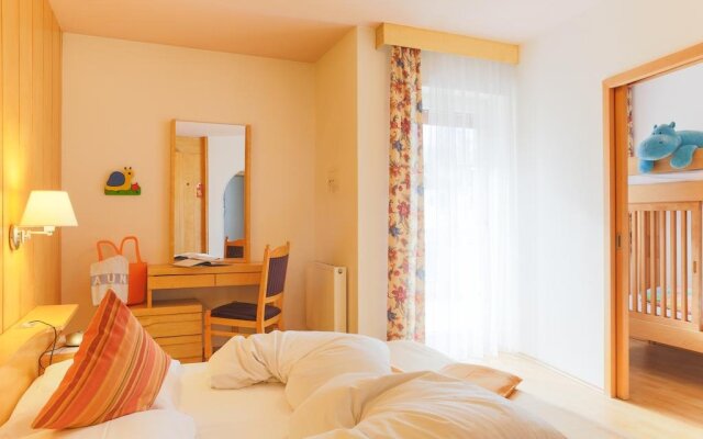 Hotel Levita Натурно комната для гостей