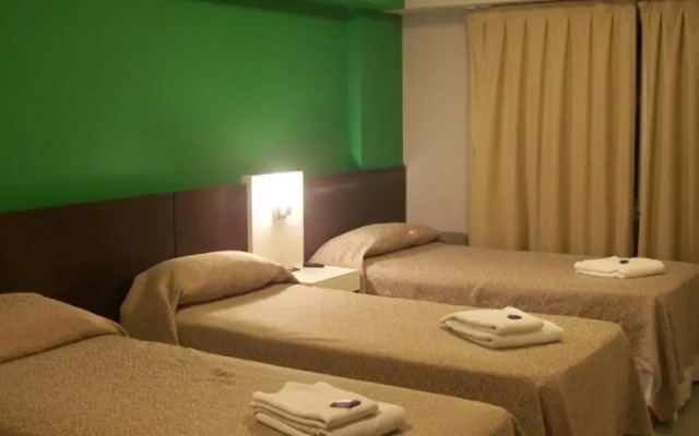 Hosteria Ñanderoga Carlos Paz