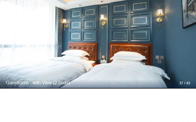 Yiting Zhenshe Hotel (Qianmen Walking Street)