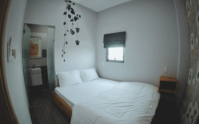 Clam Hostel