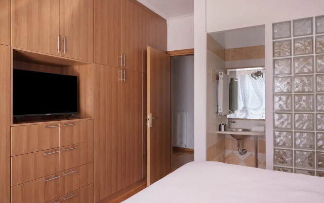 Evis Voula Home