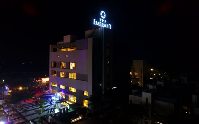 The Emerald Club in Rajkot, India from 41$, photos, reviews 