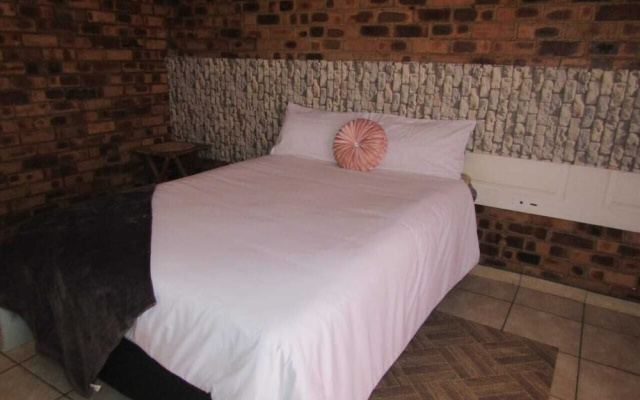 Lily Villa Country Lodge