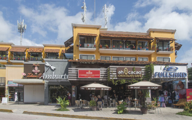 Отель Caribbean Paradise Boutique And Dive Center Плая-дель-Кармен вид на фасад
