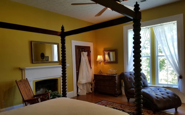 The Denny House