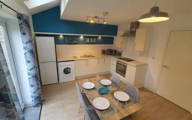 Rest&Recharge @ Robert Hall House by MediaCity (3-Bedroom, 2.5 Bathrooms, Free Parking)