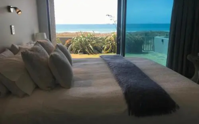 Sunbrae Shores Retreat