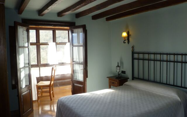 Отель Casa Reda - Posada de Viñón