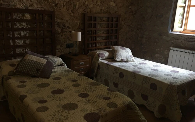 Masia Can Oller by Checkin