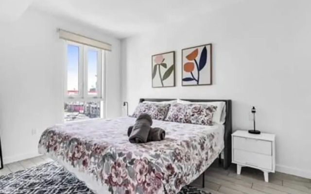Modern 1BR Apt In Edgewater Free Parking