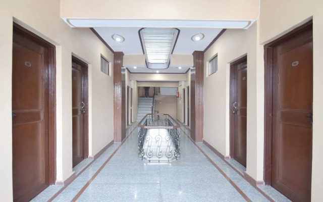 OYO 12202 Hotel Samar