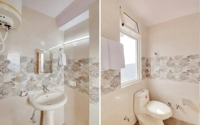 Broadway Grand by OYO Rooms