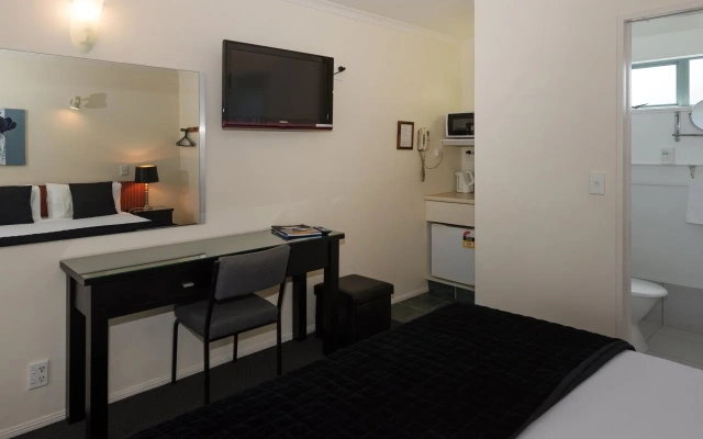 Accolade Lodge Motel