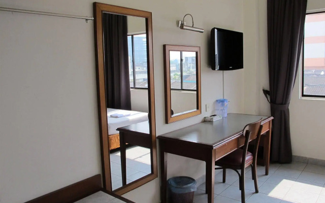 Hotel Sungai Emas