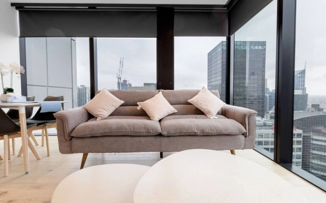 Luxury 2bed2bath apt in the Heart of Mel@collins