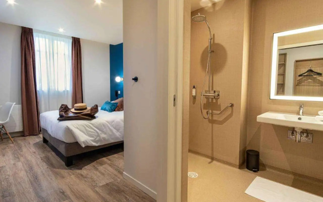 Mayrena Hotel