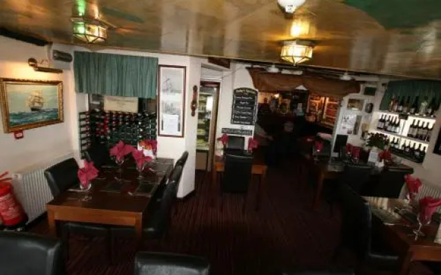 Navigator Hotel