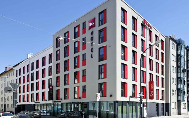 Отель ibis München City Süd вид на фасад