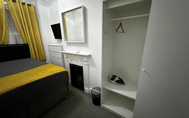 Onsite Apartments in Central Brentwood