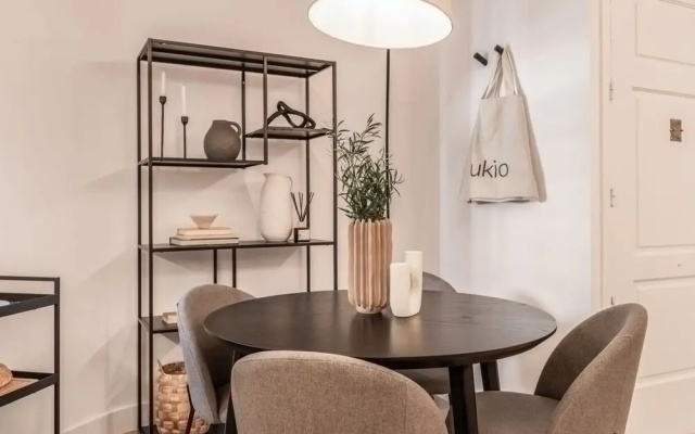 Orusco - 2 Bedrooms in Chamber