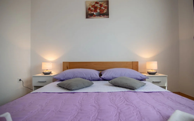 Room Anton