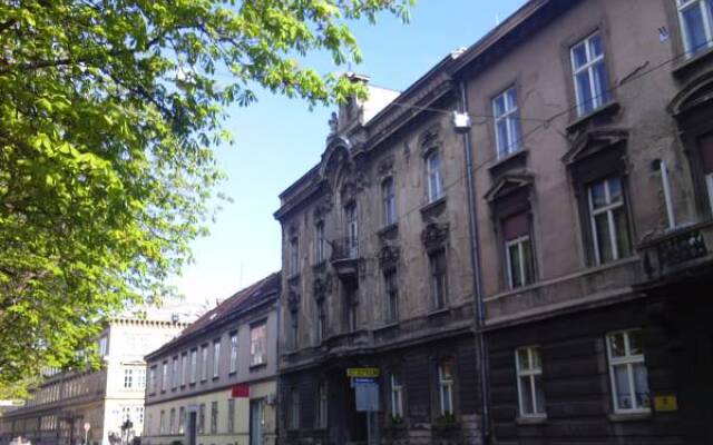Отель Horvat Palace вид на фасад