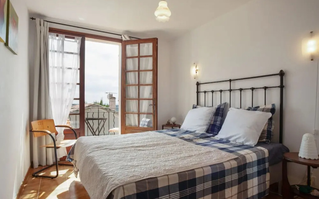 Cosy Apartment in Vachères With Private Garden