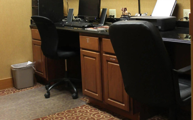 Hampton Inn and Suites Mansfield South