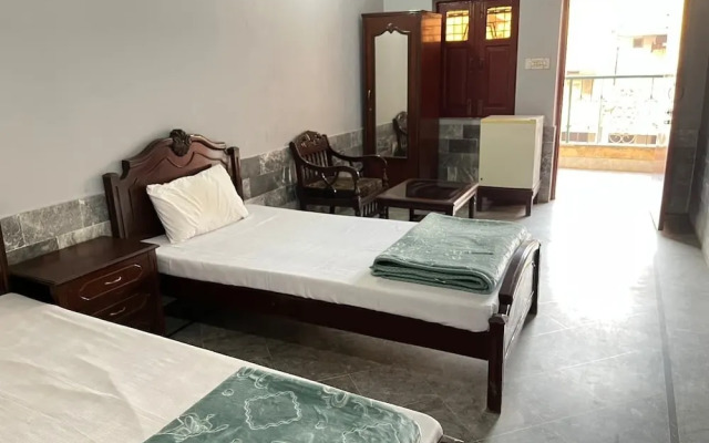 Qaiser Hotel