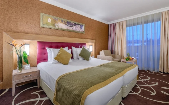 The Nora Hotels Family Club